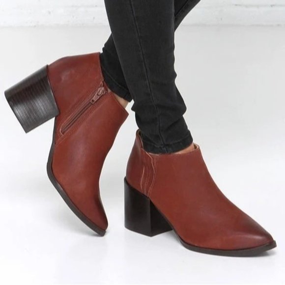 Matisse Victory Brick Leather Pointed Toe Booties - Picture 11 of 12